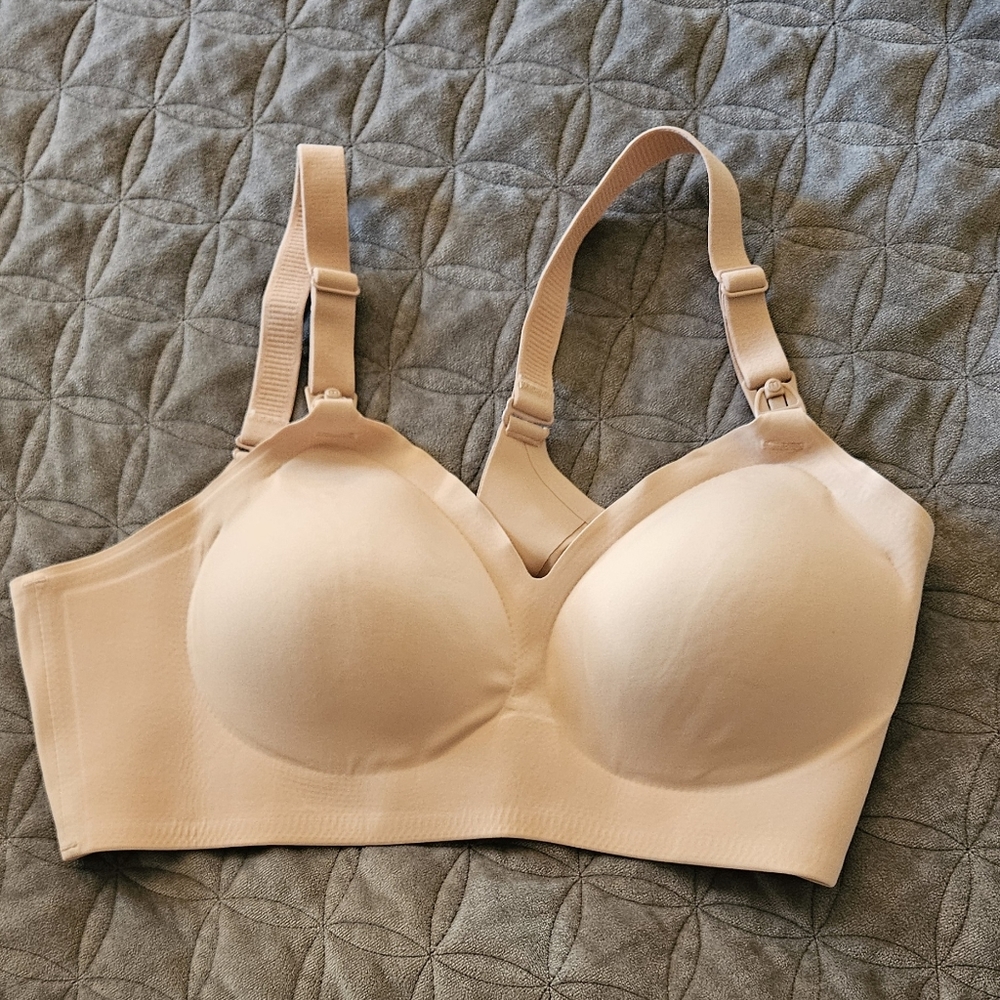 Two Nursing bra momcozy